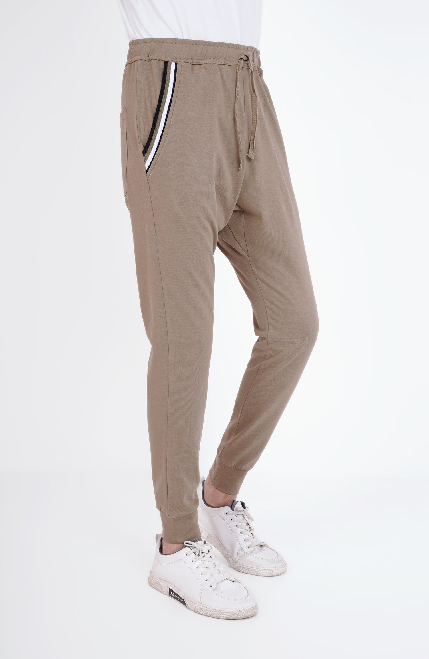 Beige knit 2025 joggers